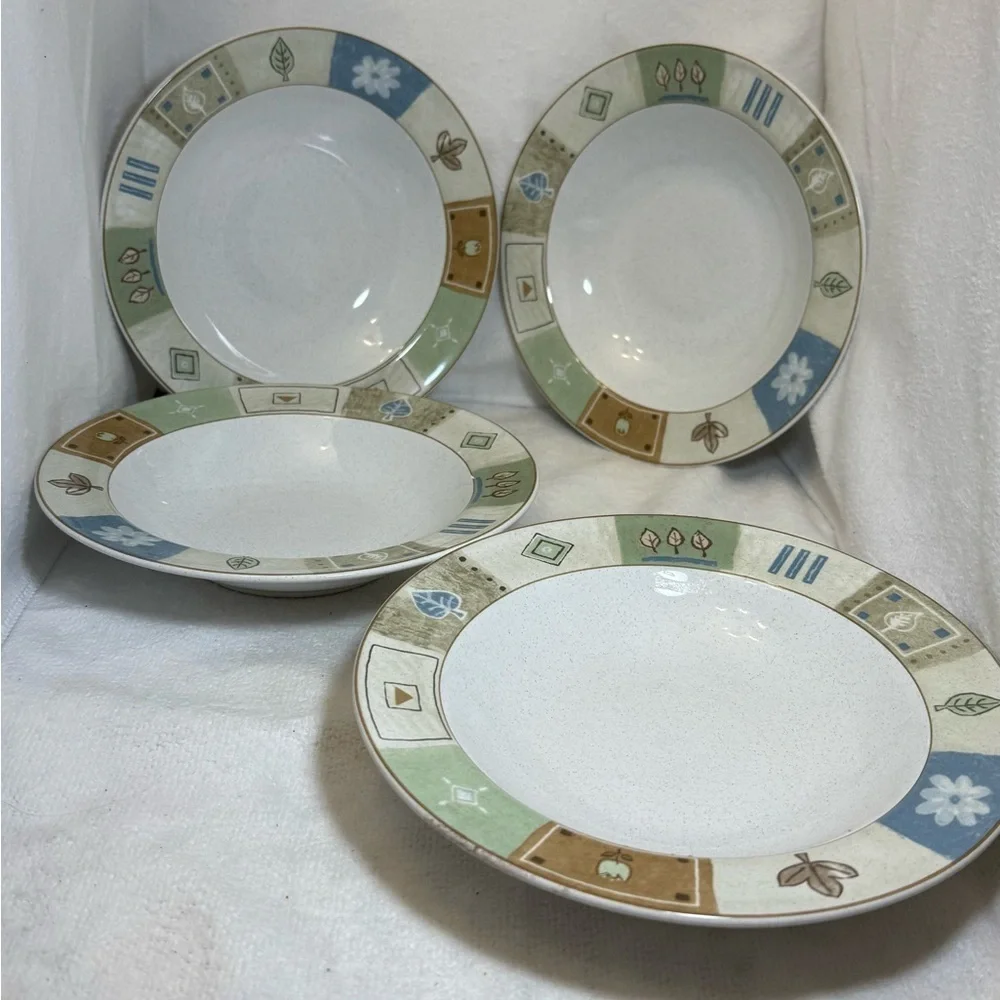 Mikasa Casual Classics Country Quilt dinnerware, rimmed soup bowls